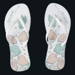 Chinelos CALÇADOS DE CASAMENTO | Teal de Coral Moderno<br><div class="desc">Coral funcho e design de concha de lacre. Caligrafia manuscrita que diz noivo - perfeita para o noivo vestir na praia para sua cerimônia de casamento na praia. Design criado para TheBarefootBride™ por © WhimsicalArtwork™. Esta é parte de uma coleção de artigos de papelaria de casamento com acessórios de casamento...</div>