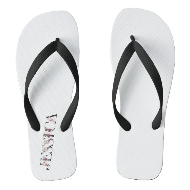 Chinelos Chama-se Jessica. (Pé da cama)