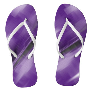 Chinelos Contrastando Formas de Desaparecer Violeta