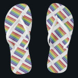 Chinelos de Casamento com Gay de Orgulho de Bolo d<br><div class="desc">Flip-flops apresenta uma ilustração original de uma fatia de bolo de casamento da camada arco-íris. Faz um favor de casamento único!</div>