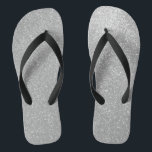 Chinelos de praia de impressão com brilho prateado<br><div class="desc">Chinelos de praia de impressão cinza preto e prateado. Legal sandálias personalizadas com design ouro. Cores de fundo personalizáveis. Façam as vossas próprias chinelos de novidade para o Verão. Acessórios de surf de tendências para homens, mulheres e crianças. Glamorosa brilha e brilhos silenciosos. Também é bom para noiva e noiva,...</div>