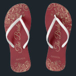 Chinelos Dourados Amigos Crimson Red Elegant O Casamento No<br><div class="desc">Dance a noite fora com essas belas chinelos de casamento. Projetados para a noiva, eles apresentam um design simples, mas elegante, com letras douradas em um fundo vermelho e ricos de rendas e espirais. Uma bela maneira de se manter rico e apropriado enquanto dá uma pausa nos pés depois de...</div>