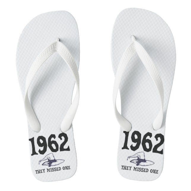 Chinelos Em 1962, Perderam Um Salem Witch Halloween (Pé da cama)