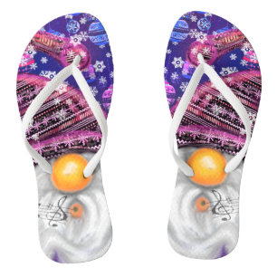 Chinelos Feliz Gnomo Em Roxo Que Canta Uma Canção De Natal