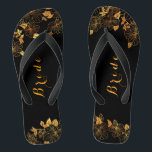 Chinelos Folhagem Dourada e Negra de Luxo Clássica<br><div class="desc">Estes chinelos de folhagem de luxo, noiva, luxo, preto e dourado exibem uma luxuosa paleta negra e dourada, com um padrão floral ouro espantoso e uma tipografia moderna contra fundo negro, exuando elegância e sofisticação. Exibir a coleção nesta página para localizar itens correspondentes. ♥ Personalize-o com suas informações. INA: Se...</div>
