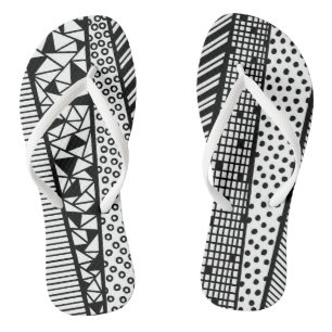 Chinelos Handpainted black and design white
