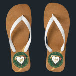 Chinelos Imagem de Couro do 3º Aniversário do Casamento<br><div class="desc">À procura da direita,  flipflops do 3º aniversário honrando seu aniversário?! Eu os desenhei com "ousadia" em mente e a imagem tradicional de jade e couro junto com seu texto de medalhão e meus corações de rico fazem um design real e adequado para seu dia especial!</div>