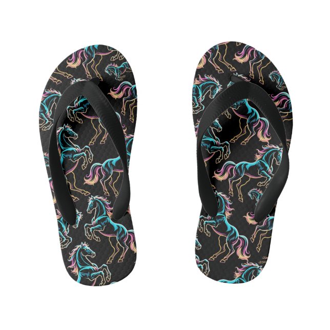 Chinelos Infantis Luz Neon de Cavalo Glitch Estilo Retro (Pé da cama)