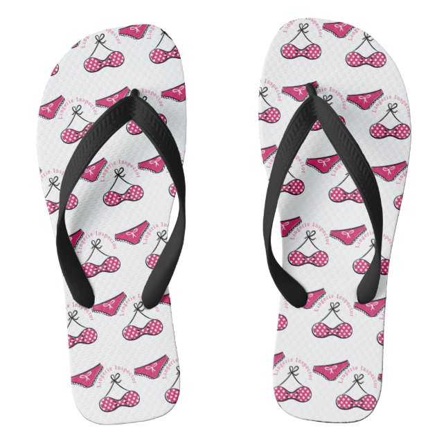 Chinelos Inspetora de Lingerie Thunder_Cove  (Pé da cama)