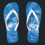 Chinelos Madrinha de casamento de Casamento Branco Azul Ele<br><div class="desc">Apresentando um padrão clássico de gradiente azul e branco, esses chinelos elegantes são um presente memorável para membros da festa de casamento: noiva, damas de honra, mãe da noiva, madrinha de casamento... Eles adicionarão uma dose de na moda de brilho ao seu dia de casamento, festa de solteira ou outra...</div>