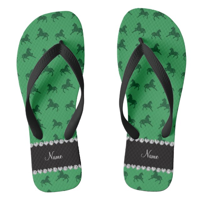 Chinelos Modelo de cavalo verde de nome personalizado (Pé da cama)