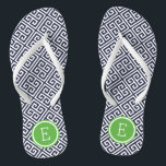 Chinelos Monograma Chave Grega Verde e Azul-Marinho<br><div class="desc">Sandálias de flip flop impressas personalizadas com um padrão de chave grega moderno e elegante e seu monograma personalizado ou outro texto em uma moldura circular. Clique em Personalizar para alterar as fontes e cores do texto ou adicionar suas próprias imagens para criar um design único!</div>