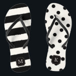 Chinelos Monograma de Pontos Pretos e Listras Modernos na m<br><div class="desc">Concebido por gordura*fa*estanho. Fácil de personalizar com seu próprio texto,  foto ou imagem. Para pedidos personalizados,  entre em contato direto com o . Aplicam-se taxas personalizadas. www.zazzle.com/fat_fa_tin www.zazzle.com/color_therapy www.zazzle.com/fatfatin_blue_knot www.zazzle.com/fatfatin_red_knot www.zazzle.com/fatfatin_mini_me www.zazzle.com/fatfatin_design www.zazzle.com/fatfatin_ink</div>