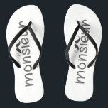 Chinelos MONSIEUR - Tipografia divertida com Fluxos de bigo<br><div class="desc">NewparkLane - Flipflops; com texto 'MONSIEUR' em tipografia divertida, e um bigode nojento. Contra uma cinza e um padrão listrado branco. presente divertido para ele, como presente de Dia de os pais, ou para um noivo para seu casamento de destino na praia! As versões dele e dela estão disponíveis! Para...</div>