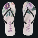 Chinelos Noiva personalizada, roxa e botânica, sangrando<br><div class="desc">Floral botânico de aquarelas e verde em pincel,  pêssego e roxo,  elegante e romântico,  presentes personalizados de excelente para noiva</div>