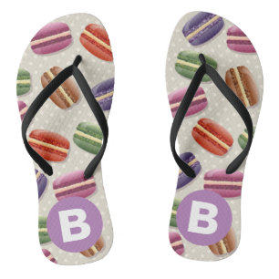 Chinelos Padrão de Macaroon Fofo com Monograma Roxo Pontilh