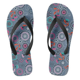 Chinelos Padrão floral do abstrato étnico retro cinza blu