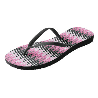 Chinelos Preto-rosa e geométrico branco
