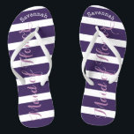 Chinelos Roxo de Madrinha de casamento Personalizado ou Qua<br><div class="desc">Padrão de Stripes Liláticas Roxas e Lavandas - Altere para Qualquer Cor clicando em personalizar. E diga o que quiser. Torne estes chinelos do tipo que têm sua mensagem neles. Fale da praia! damas de ponte, festa de solteira, litoral tropical litorâneo, praia de cruzeiro oceânico, presentes de festa de casamento,...</div>