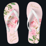 Chinelos Tia Botânica Floral Rosa do Casamento do Groom<br><div class="desc">Esta Tia Botânica Floral Rosa, personalizada, dos chinelos de Casamento do Groom apresenta um elegante design estético de flores cor-de-rosa cor-d'água. Os belos chinelos são um presente memorável para os membros da festa de casamento: noiva, damas de honra, mãe da noiva, madrinha de casamento... Eles adicionarão uma dose de na...</div>