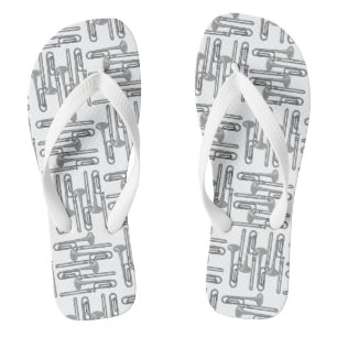 Chinelos Trombone Cinza com Padrão de Cruzamento Branco