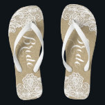 Chinelos Vintage Bridal Country Rustic Burlap and Lace<br><div class="desc">Chinelos de Vintage Bridal Country Rustic Burlap e Lace - decorados com uma braçadeira e um fundo impresso de renda. Use para presentes de chá de panela,  presentes de Natal e muito mais.</div>