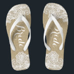 Chinelos Vintage Bridal Country Rustic Burlap and Lace<br><div class="desc">Chinelos de Vintage Bridal Country Rustic Burlap e Lace - decorados com uma braçadeira e um fundo impresso de renda. Use para presentes de chá de panela,  presentes de Natal e muito mais.</div>