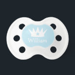 Chupeta Monograma Personalizado do Menino Azul-Pequeno Prí<br><div class="desc">Na moda personalizado pacificador de bebês para seu pequeno príncipe apresenta uma coroa com sotaque de estrela e texto que pode ser personalizado com o primeiro nome do bebê ou outra redação. Faz um presente ou um presente de chá de fraldas excelente para uma nova mãe. Cor azul clara e...</div>