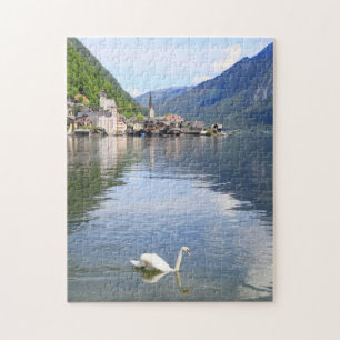Cidade de Hallstatt do quebra-cabeça e lago de