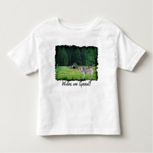 Cinza Wolf & Alaskan Forest Wildlife Art T-Shirt