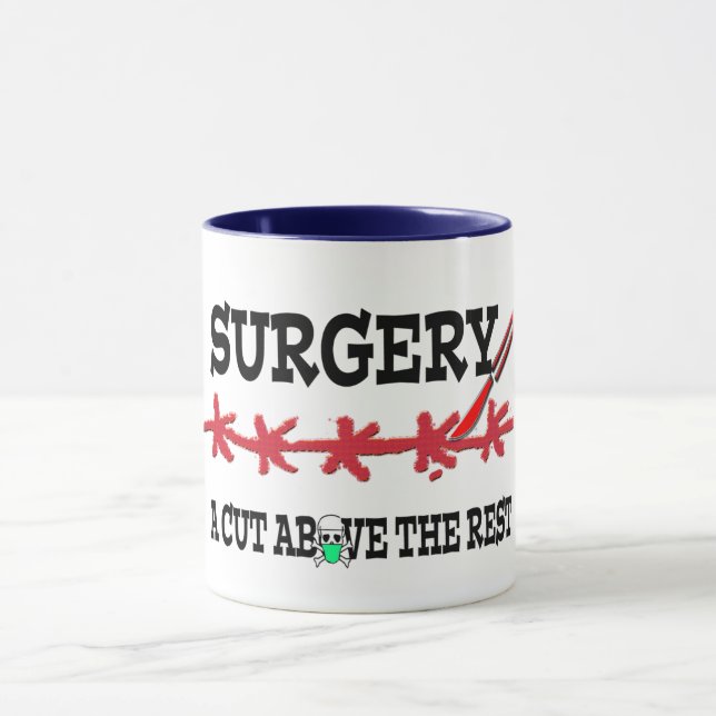 cirurgia um corte acima da caneca engraçada da (Centro)