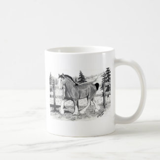 Clyesdale na caneca do campo