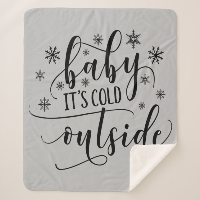Cobertor Cinza Sherpa Baby É Frio Lá Fora (Frente)