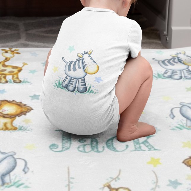 Cobertor de bebês da selva (Baby on a fleece jungle blanket)