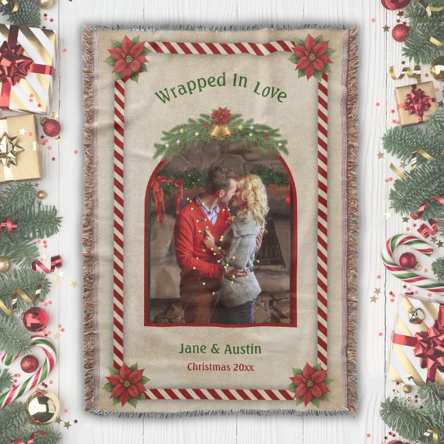 Cobertor de Natal Tecido com Foto de Casal Persona (Custom couple photo Christmas woven throw blanket with personalized names and holiday year.)
