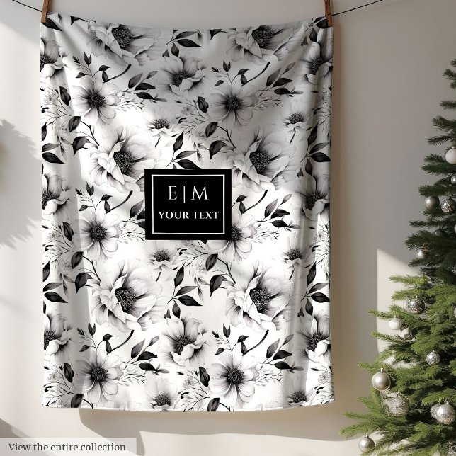 Cobertor De Velo Amêndoa de flores brancas e pretas, monograma (Monogramed black and white flowers blanket cozy)