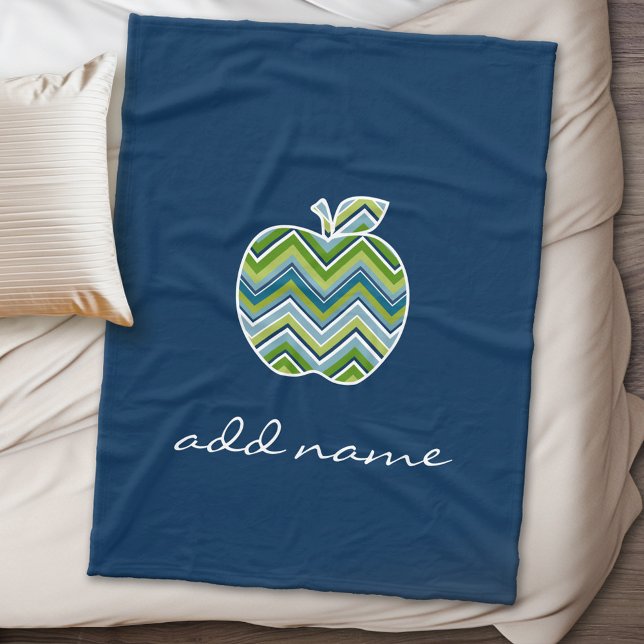 Cobertor De Velo Apple de professor personalizado com padrão de mod (Personalized fleece blanket with a chevron pattern apple)
