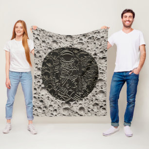 Cobertor De Velo Astronauta na Lua Espaço Preto e Cinza