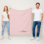 Cobertor De Velo Blush Dusty Pink Girly Script Monograma Nome Moder<br><div class="desc">Cor-de-rosa-rosa - Monograma de Script Faux Cor-de-rosa-poeirento Adicionar O Seu Próprio Nome Fleece Blanket. Isto faz o doce e perfeito aniversário de 16 anos,  casamento,  chá de panela,  aniversário,  chá de fraldas ou festa de solteira presente para alguém que ama luxo de luxo e estilos quíticos.</div>
