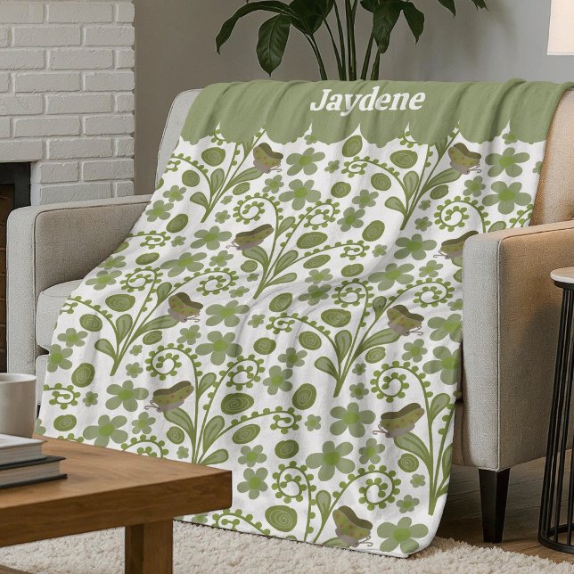 Cobertor De Velo Borboletas Fofas E Plantas Tons De Verde (Custom name, hand-drawn butterflies, and leafy curls. Nature never looked this cuddly.)