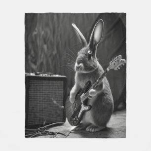 Cobertor De Velo Bunny tocando violão