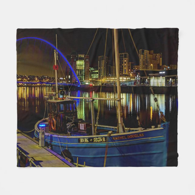 Cobertor De Velo Céu iluminado pela lua sobre o rio Tyne em Newcast (Frente (Horizontal))