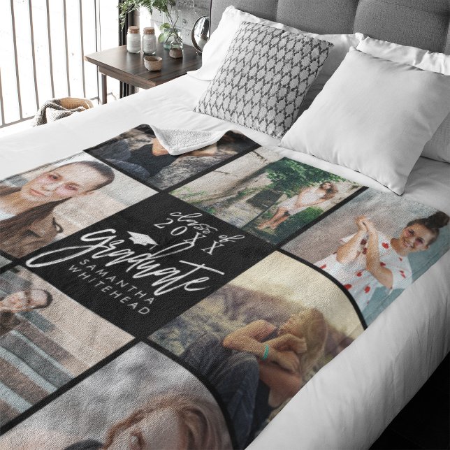 Cobertor De Velo Colagem de Fotografias do formando Preto (Celebrate your graduate's milestone with our cozy, custom fleece blanket. )