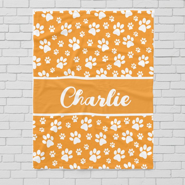 Cobertor De Velo Cozy Paw Print Personalized Dog Blanket – Orange (Dog blanket - personalized with name and color - orange)