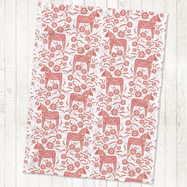 Cobertor De Velo Dala Horse Red e White Suecos (Swedish Dala Horse red and white fleece blanket)