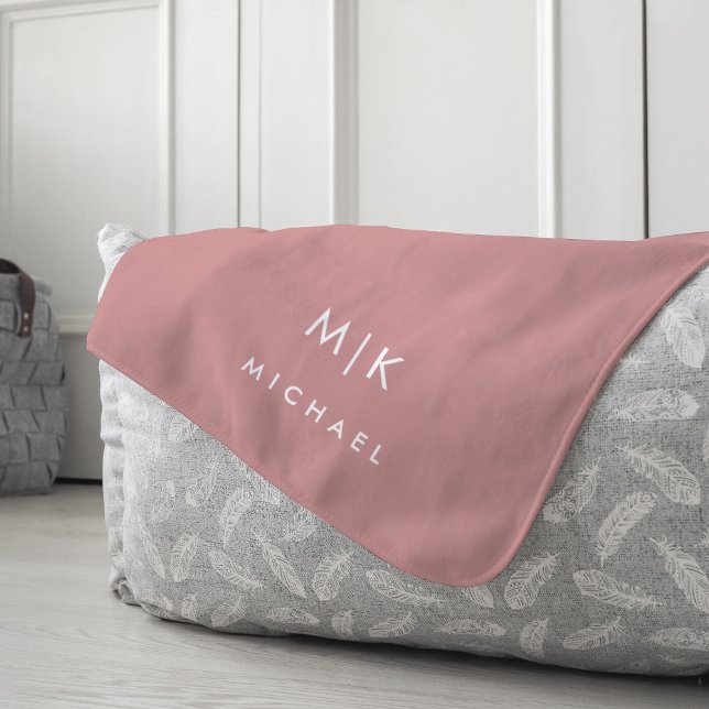 Cobertor De Velo Dusty Rosa e White | Monograma moderno (A chic, neutral dusty rose blanket with your initials and name in white)
