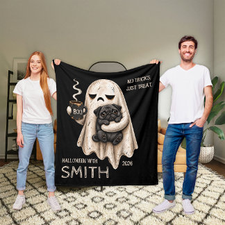 Cobertor De Velo Fantasma Mal-Humorado Segurando Cachorro Pug Preto