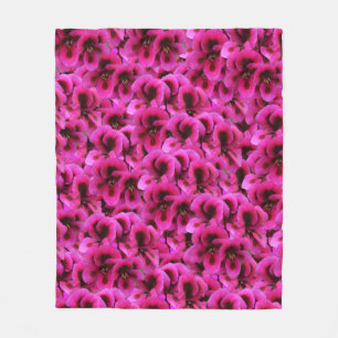 Cobertor De Velo Flores De Magenta De Gerânio, Cobertura Média De F