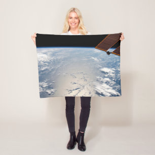 Cobertor De Velo Formação De Nuvens Em Torno Do Sol Ao Longo Do Pac