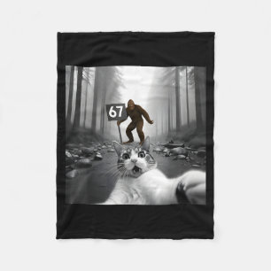 Cobertor De Velo Foto Engraçada de Gato com Bigfoot 67 Meme Me